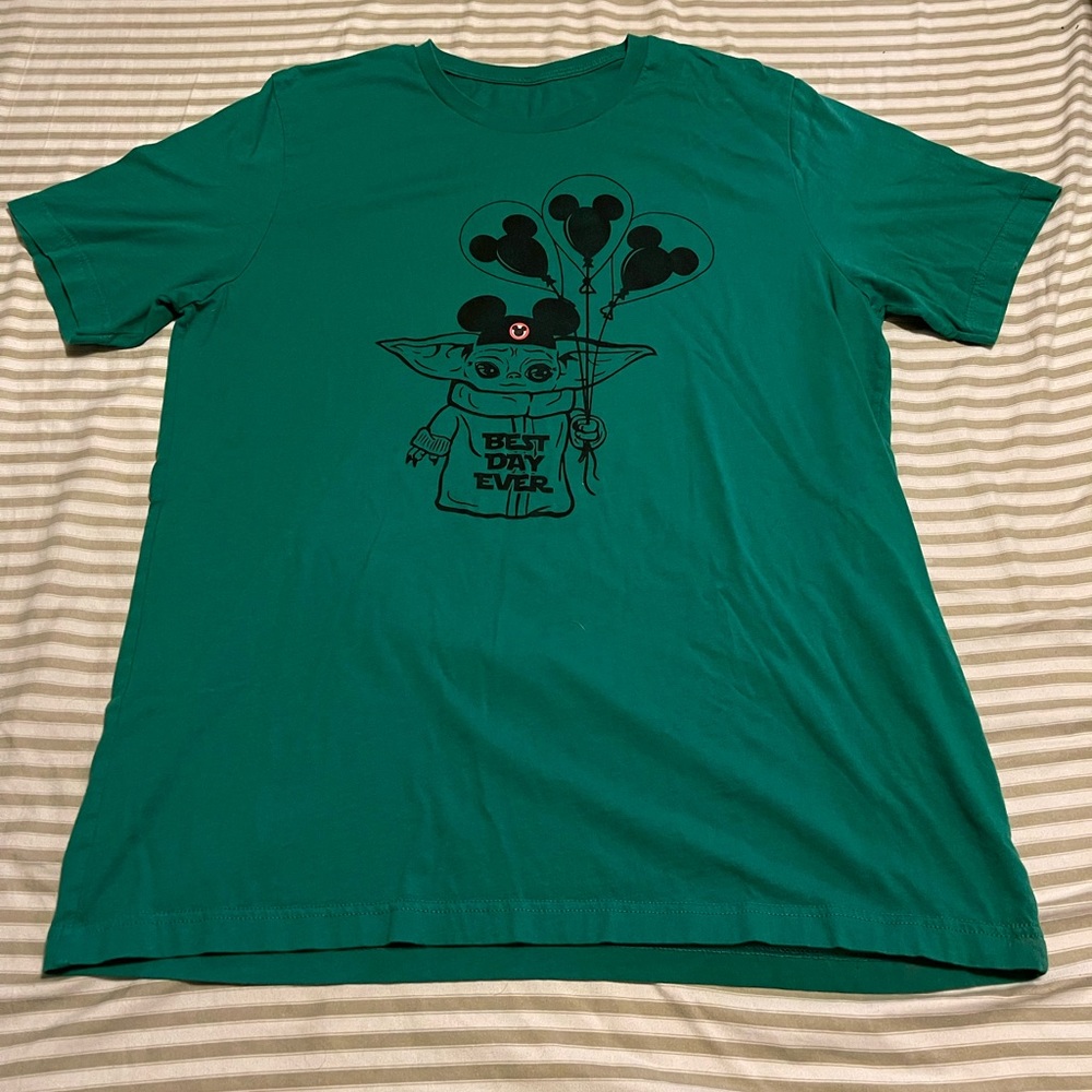 Grogu aka Baby Yoda aka The Child Disney Balloon T-shirt